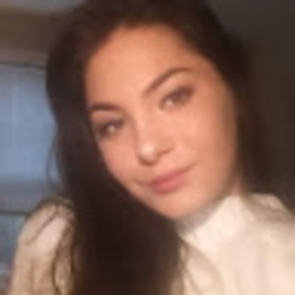 Meet your Posher, Ava